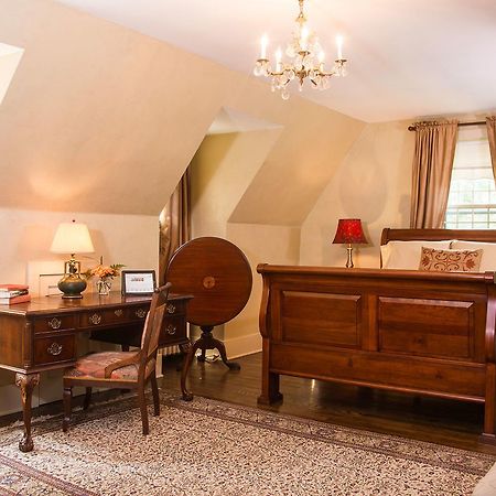 Hillbrook Inn & Spa (Adults Only) Charles Town Ngoại thất bức ảnh