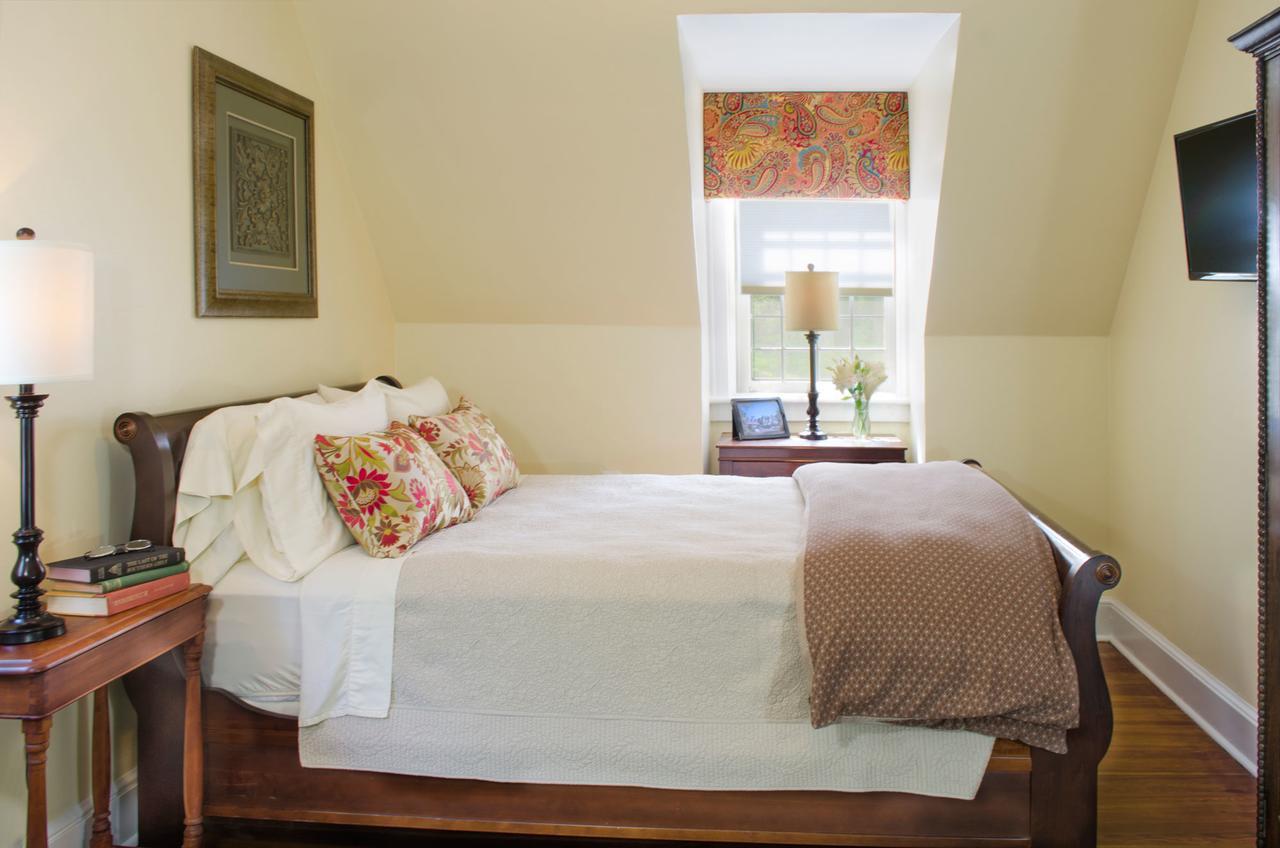 Hillbrook Inn & Spa (Adults Only) Charles Town Ngoại thất bức ảnh