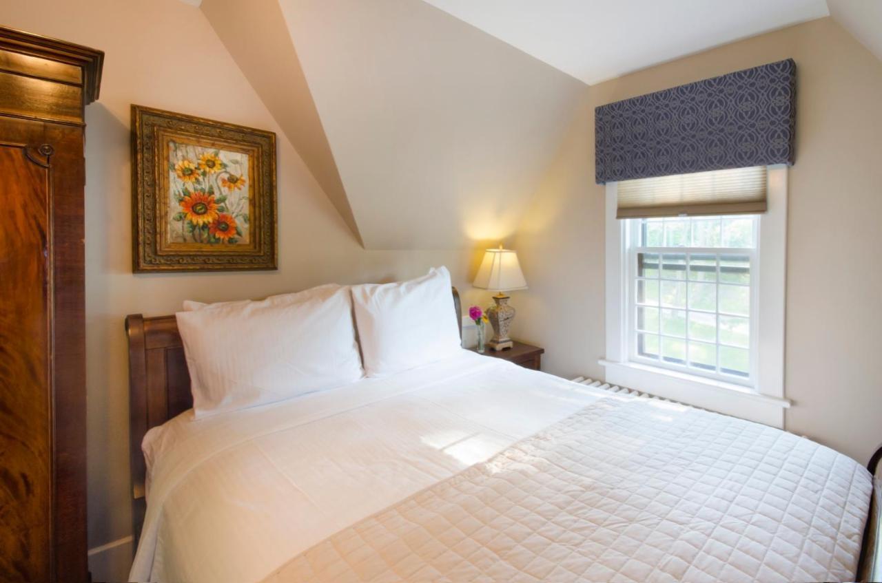 Hillbrook Inn & Spa (Adults Only) Charles Town Ngoại thất bức ảnh