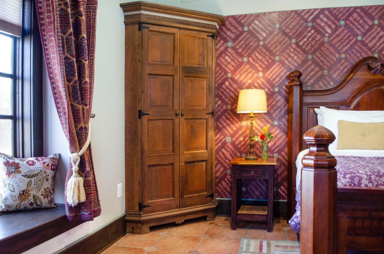 Hillbrook Inn & Spa (Adults Only) Charles Town Ngoại thất bức ảnh